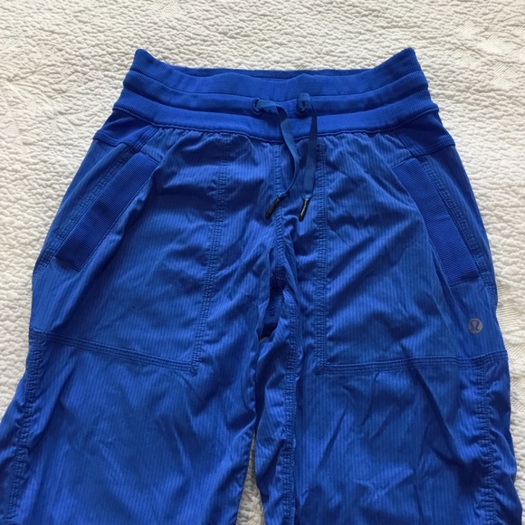 Lululemon Studio crops - Picture 3 of 5